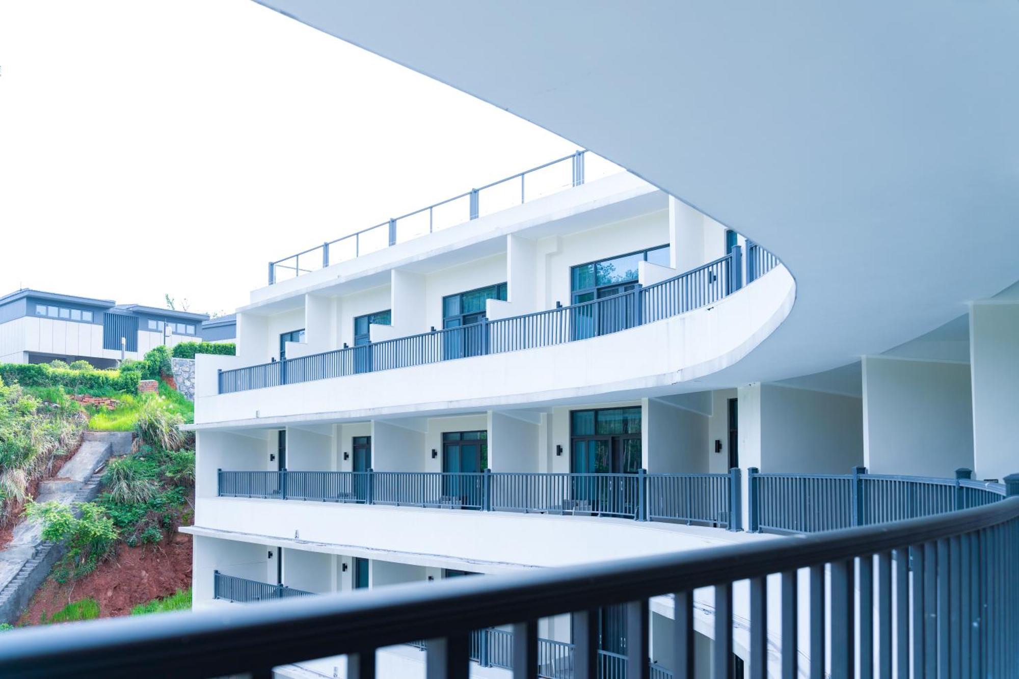 Hotel Wyndham Grand Plaza Royale Hot Springs Fenghuang Zewnętrze zdjęcie