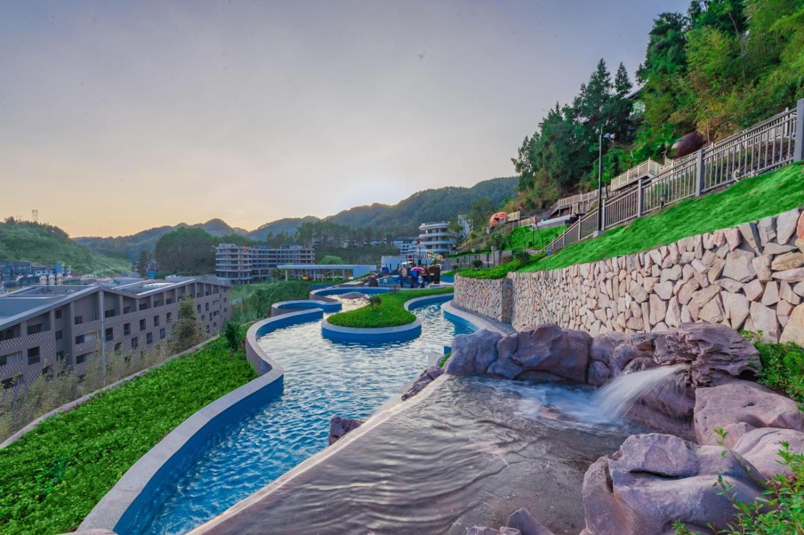 Hotel Wyndham Grand Plaza Royale Hot Springs Fenghuang Zewnętrze zdjęcie