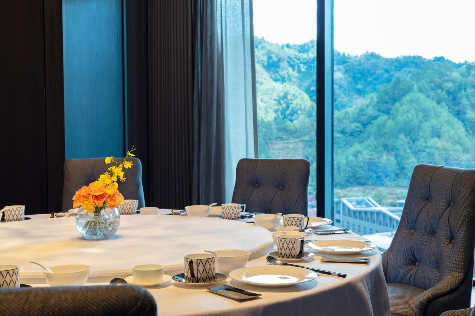Hotel Wyndham Grand Plaza Royale Hot Springs Fenghuang Zewnętrze zdjęcie