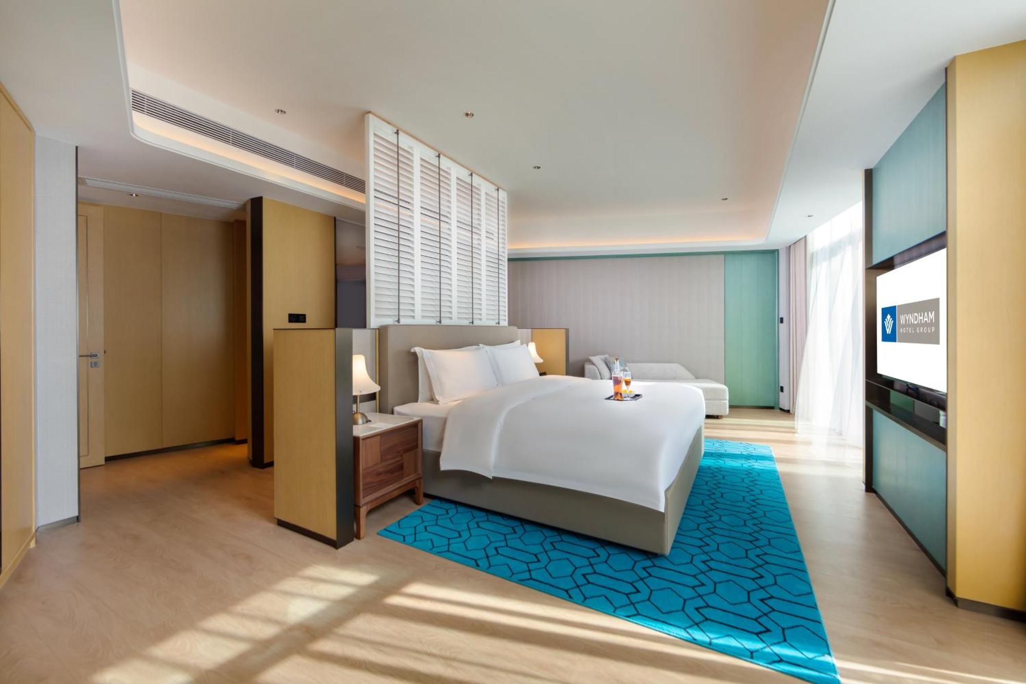 Hotel Wyndham Grand Plaza Royale Hot Springs Fenghuang Zewnętrze zdjęcie